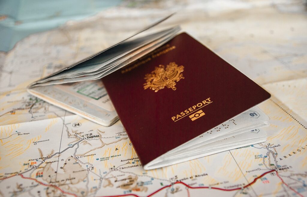 tyv Gå glip af baggrund Krav til pasfoto - Sådan fotograferer du dine egne pasfotos