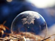 Fotografér super flotte frosne sæbebobler i vintermånederne frosne sæbebobler